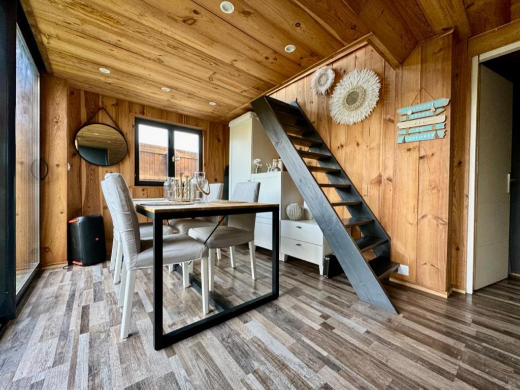 Chalet Et Jaccuzy Sur La Plage 比斯卡罗斯 外观 照片